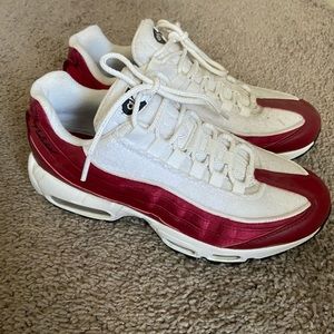 Size 8 air max shoe. Worn twice
